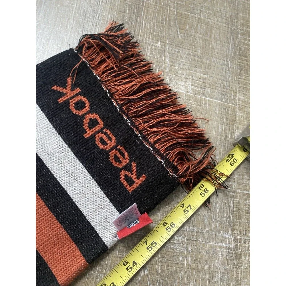 Vintage 2010 Winter Classic Boston Bruins Scarf NHL Hockey Knit Retro Y2K